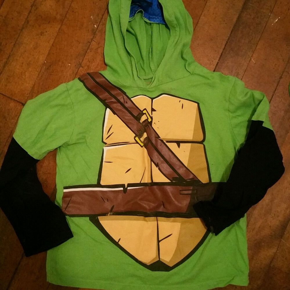 Ninja turtle shirt with hood and eye mask
